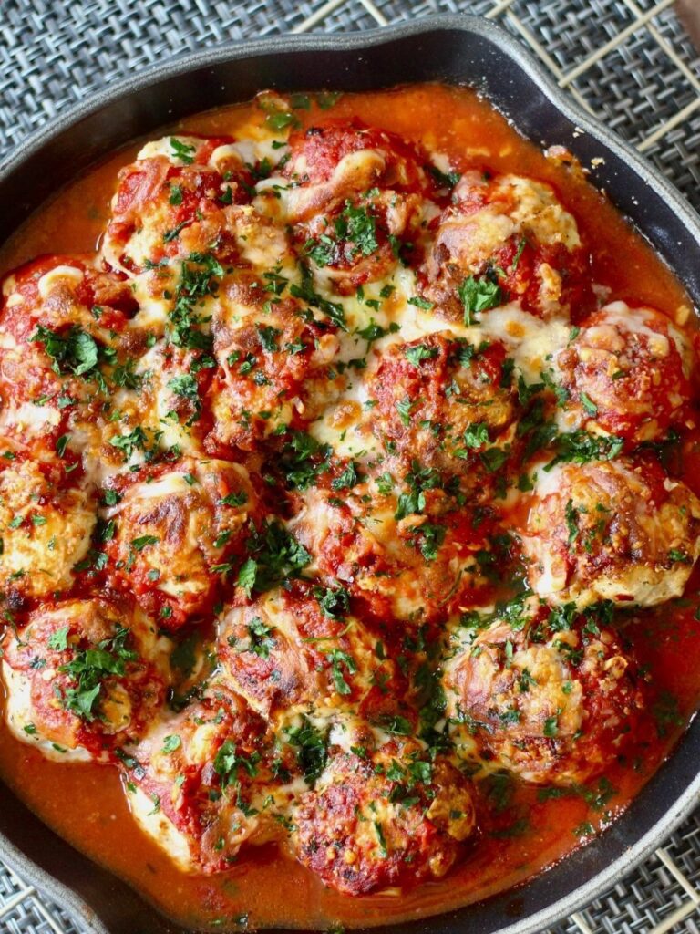Baked chicken parmesan meatballs