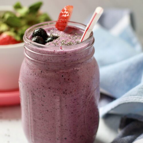 Close Up Strawberry Blueberry Smoothie